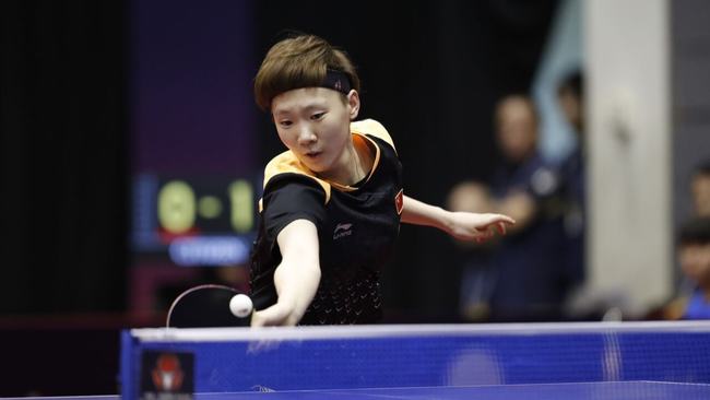 也向现代足 也向现代足